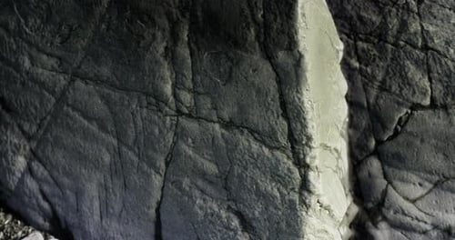 Une formation géologique unique aux textures complexes dans la nature