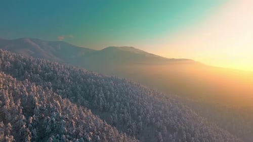Spektakuläre Sonnenuntergänge in den Snowy Mountains 2K