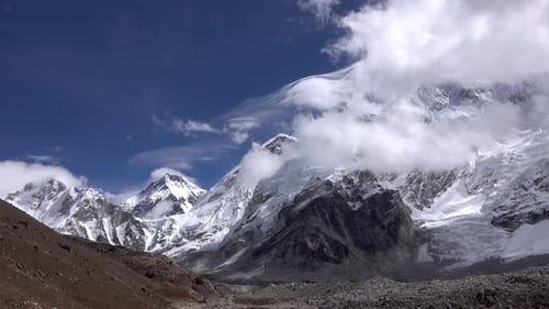 Khumbu valley with tall himalayan mountain peaks