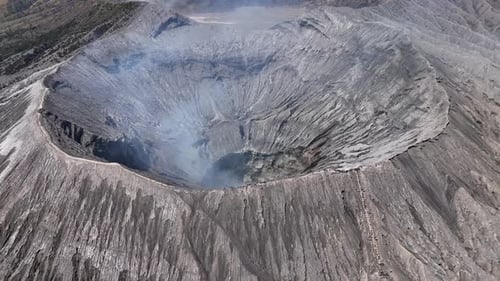 Vue aérienne du volcan du mont Bromo en Indonésie.