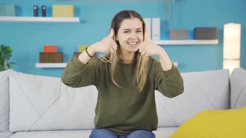 Young girl comes up with a good idea.