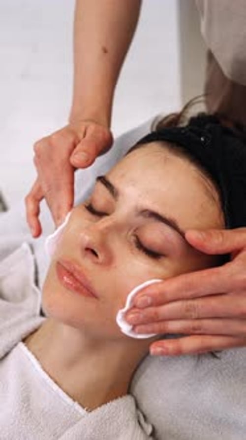 Relaxing Facial Treatment at a Spa with Soothing Techniques and Care