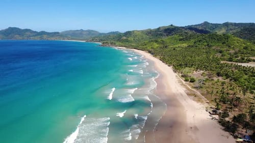 Vol de Drone au-dessus de la plage de Duli dans la région d'El Nido sur l'île de Palawan aux Philippines-4K