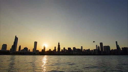A day to night timelapse of the Chicago skyline in the heart of summer.
