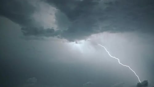 Lightning 4k