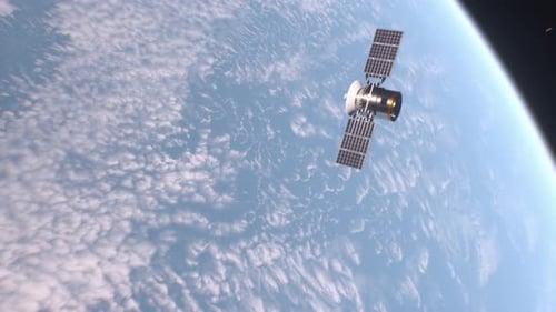 Satellite en orbite autour de la Terre avec fond nuageux - Animation spatiale 4K