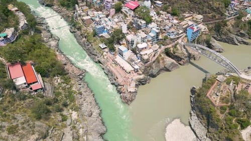 Vue aérienne de Devprayag