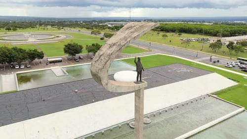 Imagens aéreas do Memorial JK em Brasília
