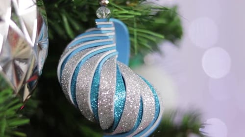 Sparkling Christmas Ornaments on a Festive Tree