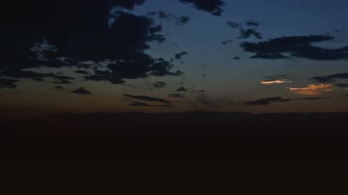 Herrlicher farbenfroher Sonnenaufgang in Arizona im Zeitraffer