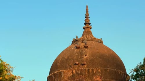 légion desséchée au sommet du mandir