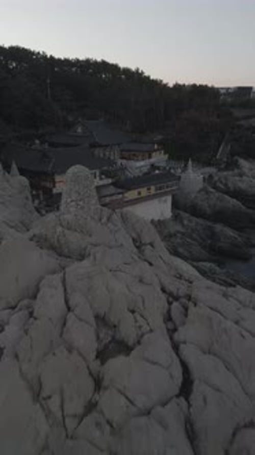 Vídeo aéreo do templo em Busan, Coreia do Sul