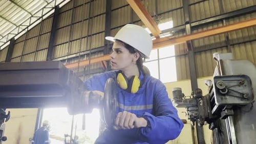 Lathe Metalwork Industry Worker