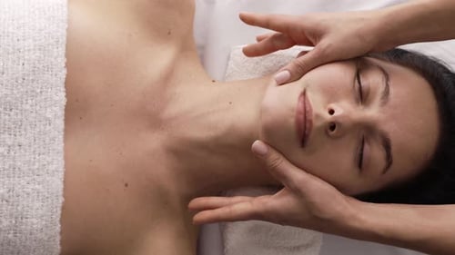 Treatment in the spa salon