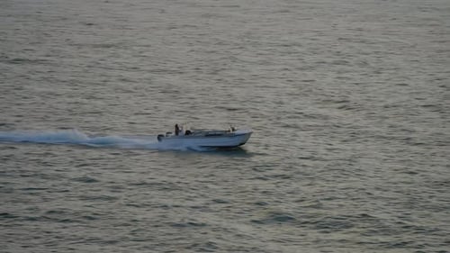 Speed boat on the ocean