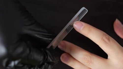 Manicurist Files Kundennägel, Nahaufnahme, schwarzer Hintergrund