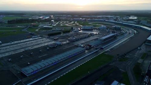 Vista aérea del circuito de Silverstone, Reino Unido.