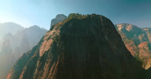 American rock scenic landscapes. Yosemite mountain national park.
