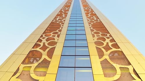 Elevators With Tourist In Dubai Frame