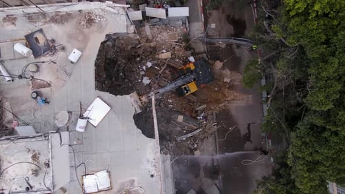 Vue aérienne du site de démolition qui soutient la rénovation urbaine