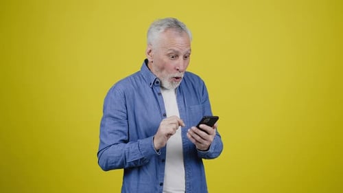 Man Gets Happy Discovering Result of Lottery on Website