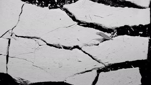 La texture se fissure et s'effondre