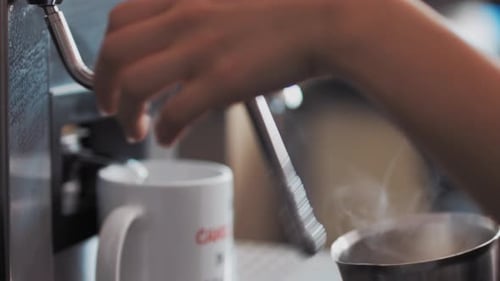 Close shot for Making a cafe latte. 4K footage