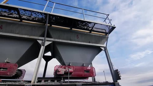 Rock Crushing System with Huge Funnels and Conveyor Belt