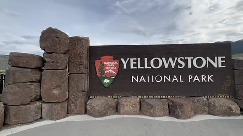Yellowstone National Park (North Entrance)