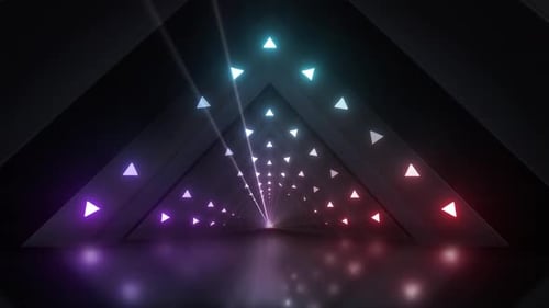 Futuristischer Tunnel mit bunten dreieckigen Lichtern