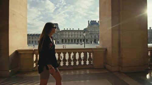 Passeio turístico em Paris perto do Museu do Louvre
