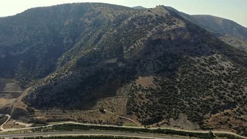 Drohnenblick auf den Berg