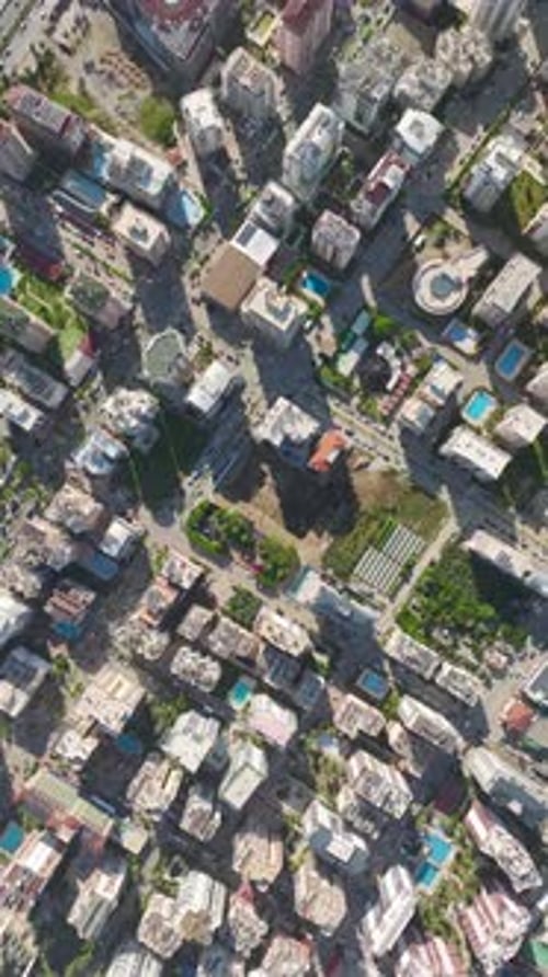 Vertical Video Workers Build Walls on HighRises With Engineers Guiding Progress
