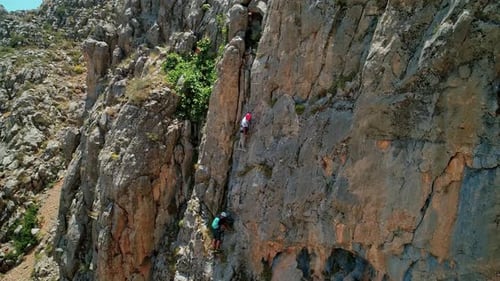 Eine Gruppe von Bergsteigern