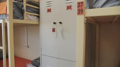 Casier de rangement verrouillé pour effets personnels