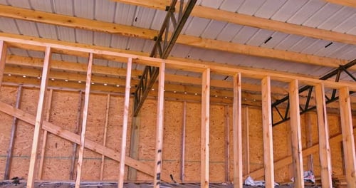 Stahlrahmen-Dachkonstruktion mit Holzbalken für große Lagerhallen