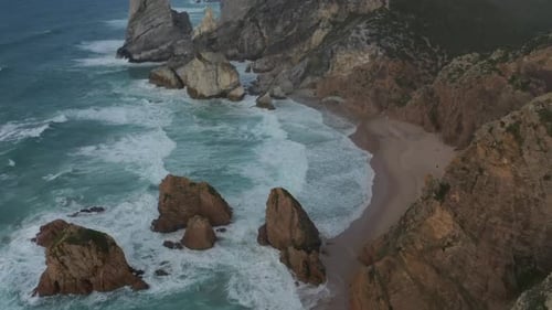 Portugal, Lisbon District, Cliffs surrounding Praia da Ursa beach