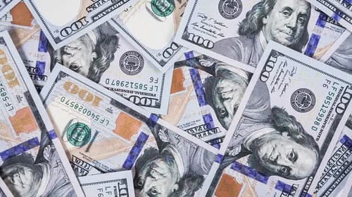 Hundert-Dollar-Scheine als Hintergrund