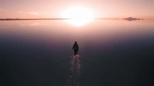 Puesta de sol en Salar de Uyuni (viaje en pareja) - Bolivia