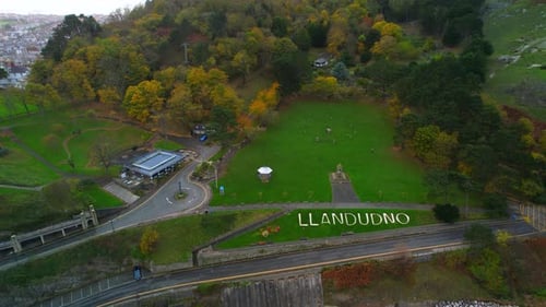 Panorma capturé à la jetée de Llandudno, dans le nord du Pays de Galles, Royaume-Uni, prise de vue par Drone