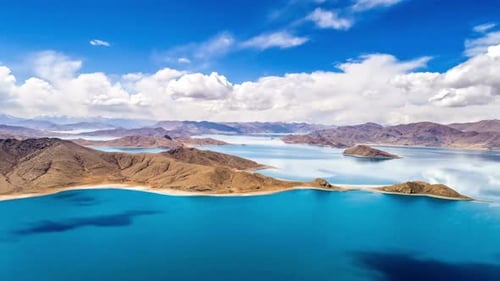 Yamdrok Yamtso Lake, China