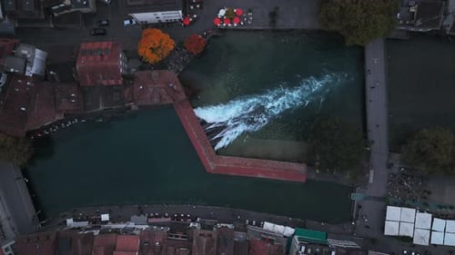 Flusswelle Aare River Thun Castle Schloss Thunersee Switzerland Schweiz Europe aerial drone Autumn