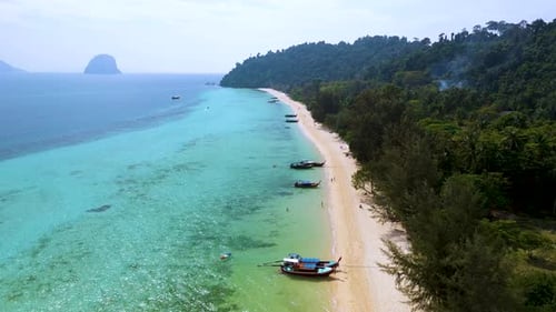 Discovering the Serenity of Koh Kradan Island in Thailand Tropical Paradise
