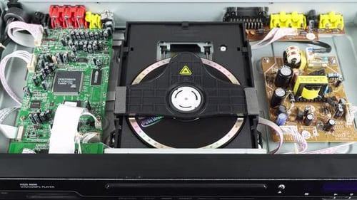 Lecteur de disque compact interne mécanique.
