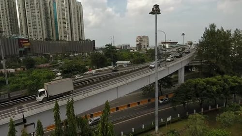 West-Jakarta, 23. Januar 2017, Überführung über Taman Anggrek