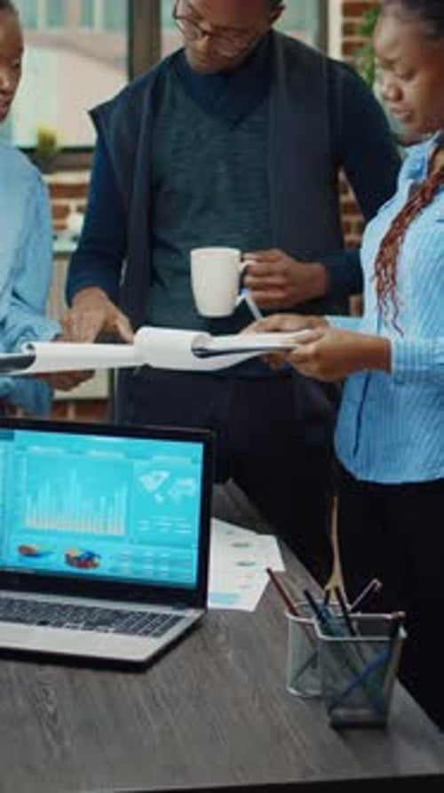 Vertical Video Group of People Planning Report Together