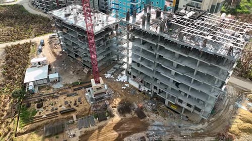 Vuelo aéreo sobre un desarrollo de nuevas construcciones