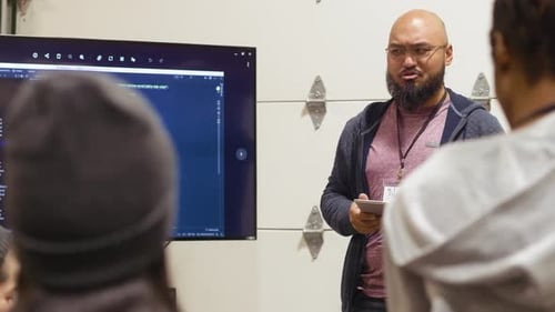 Presentation of code to audience