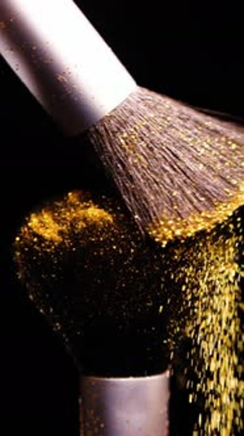 Vertical Screen Make Up Brushes Slow Motion Gold