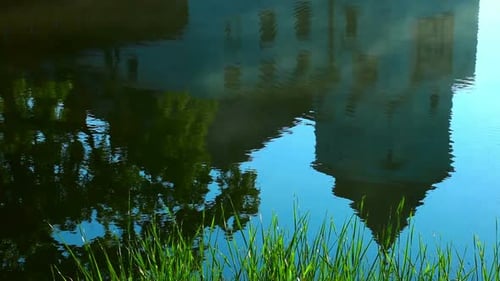 Castle Reflection on Lake Water Surface/Ancient Architecture Reflected on Water Surface Of